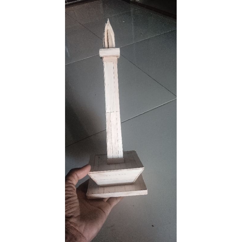 

prakarya tugu monas dari stik es krim