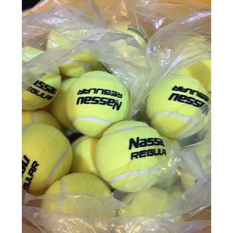 Bola Tennis Nassau Regular