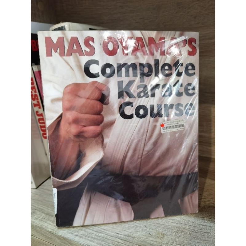 Buku beladiri Mas Oyama's complete karate course