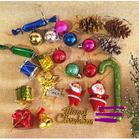 dekorasi rumah /dekorasi kamar Pohon Natal Kecil Mini Untuk Hias Meja