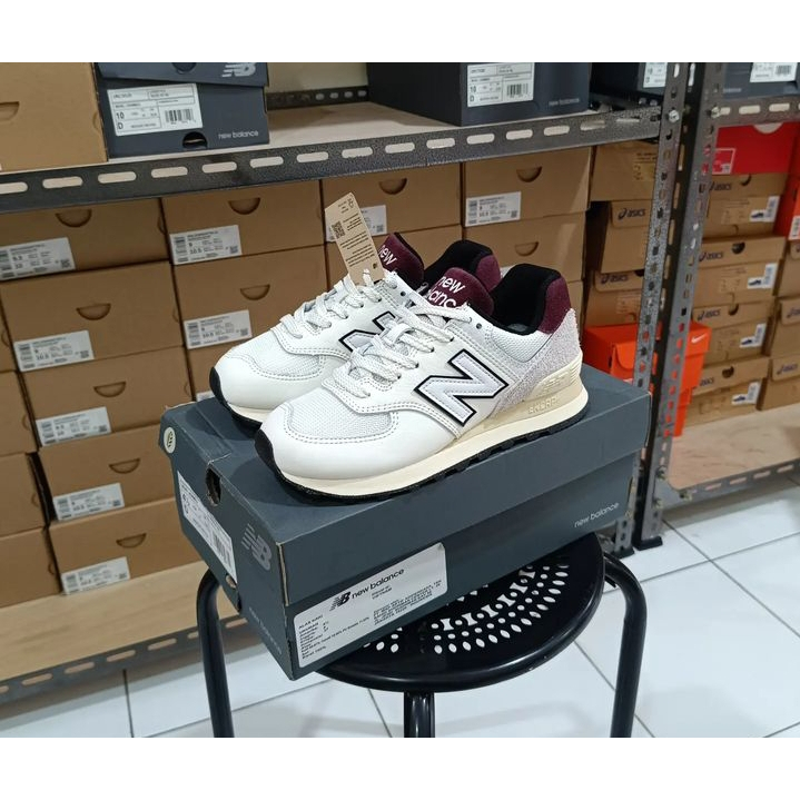 Sepatu New Balance Classic 574