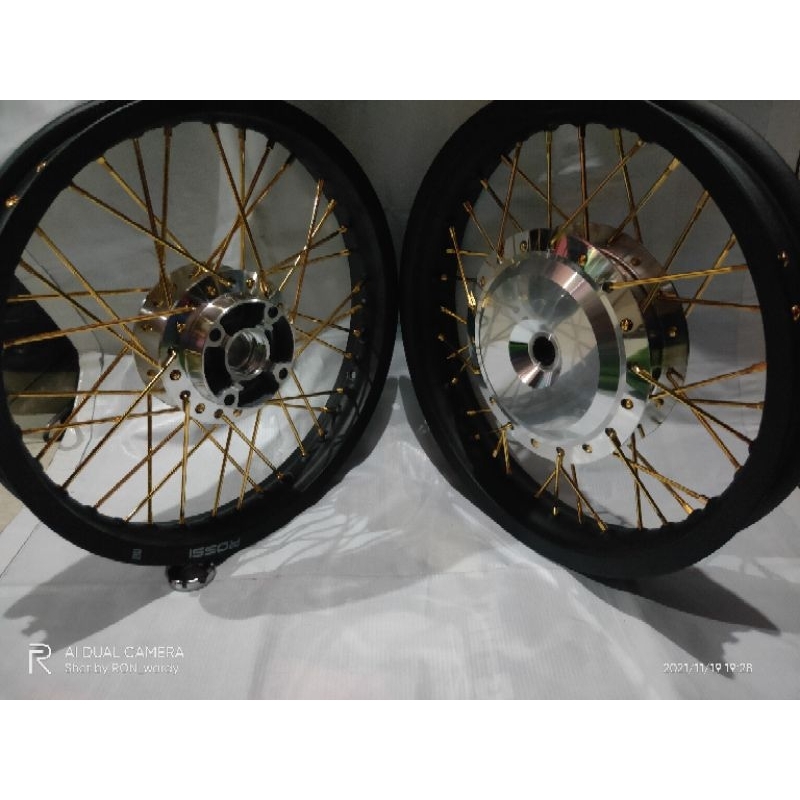 velg tapak lebar Vario beat Scoopy ring 14 350/350 Merk ROTORA