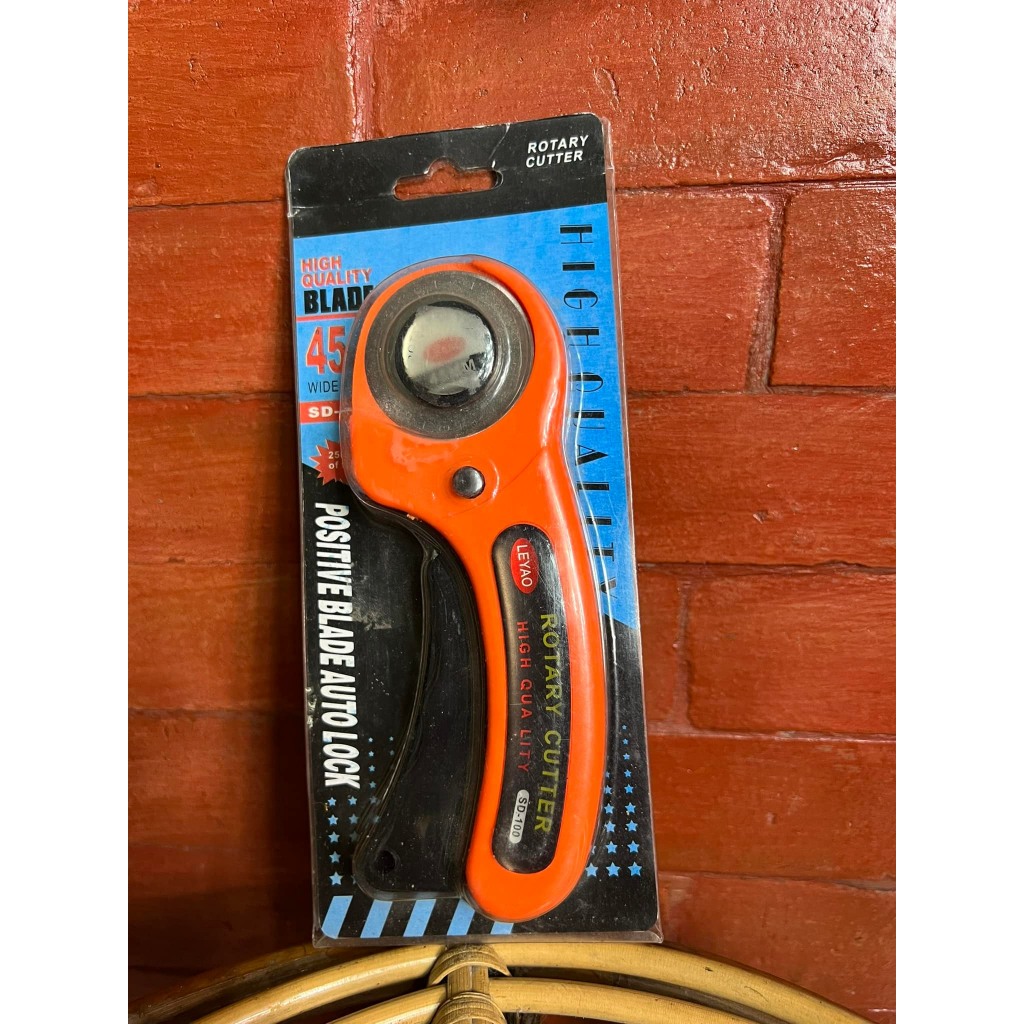 

Rotary Cutter pemotong putar 45mm