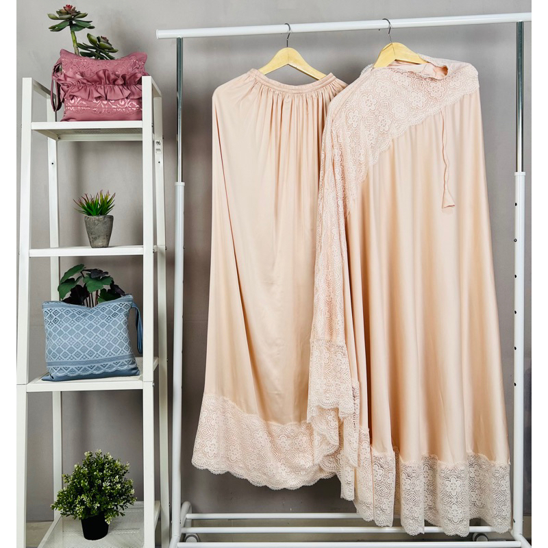 MUKENA BAHAN SILK lembut Adem dan halus