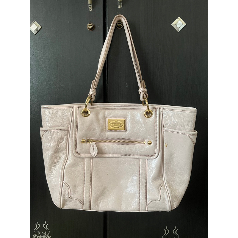 Vincis Bench Shoulder Bag Preloved