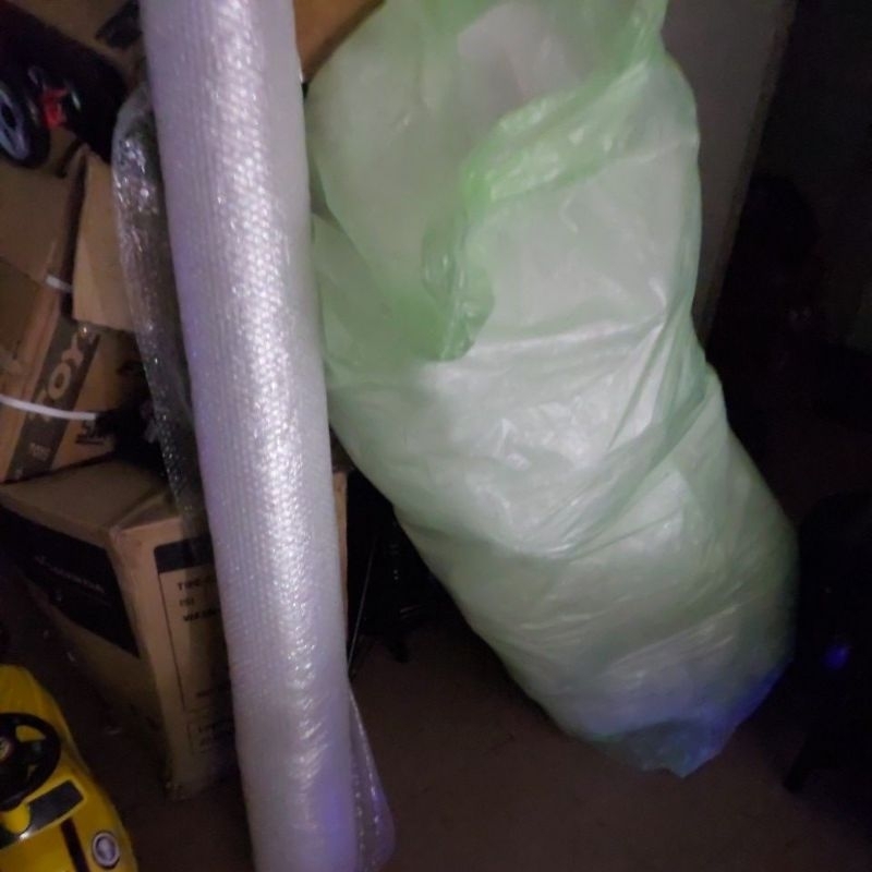 

bubble wrap dan kardus