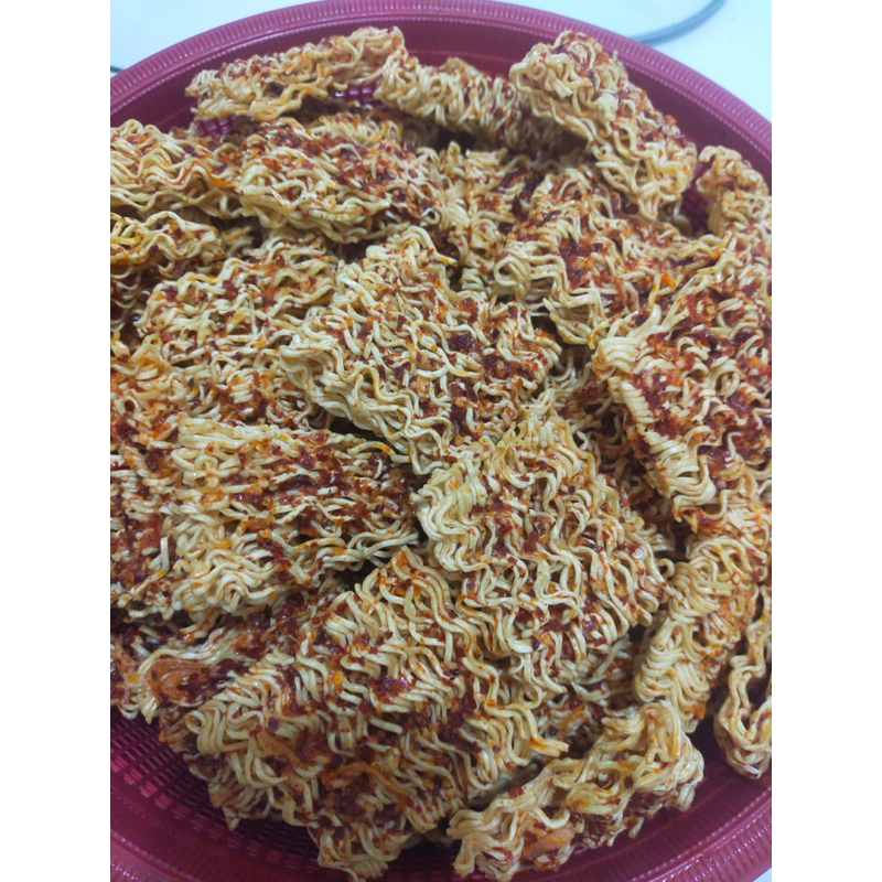

KRIPIK MIE PEDES ASIN GURIH TERMURAH TERLARIS TERENAK