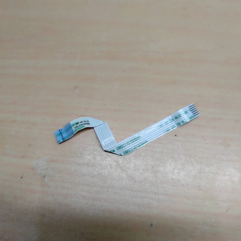 fleksibel konektor touchpad mousepad laptop Toshiba satellite P850