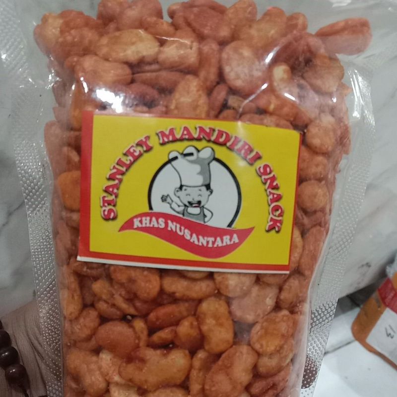 

kacang koro kupas