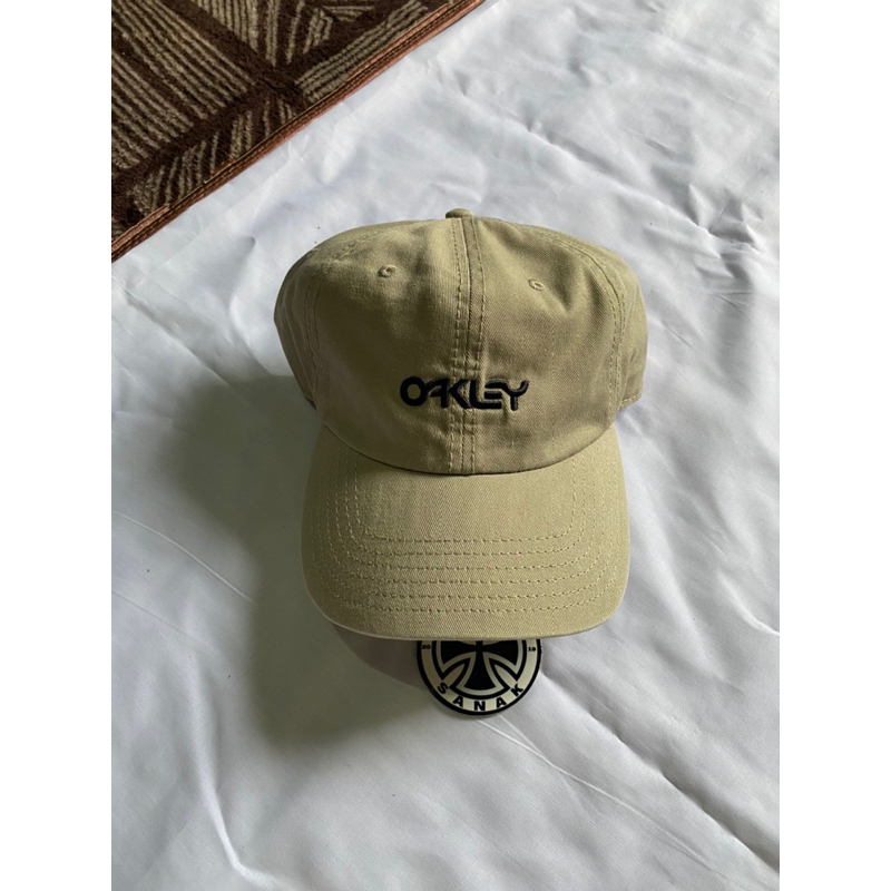 Topi Oakley Caps