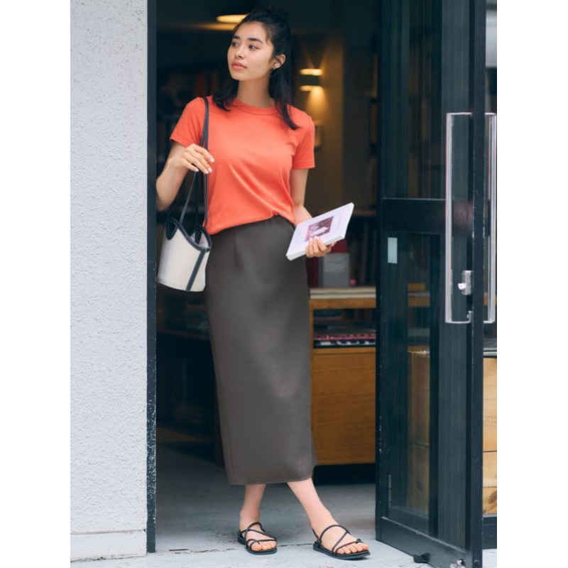 Preloved Rok Span Dark Grey by Uniqlo