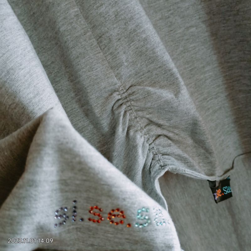 PL khimar sisesa kaos like new/ Si.Se.Sa grey