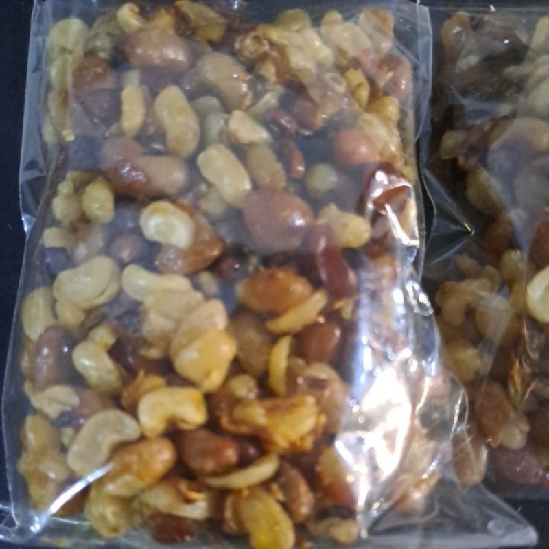 

kacang mentik rasa pedas manis 1000gr