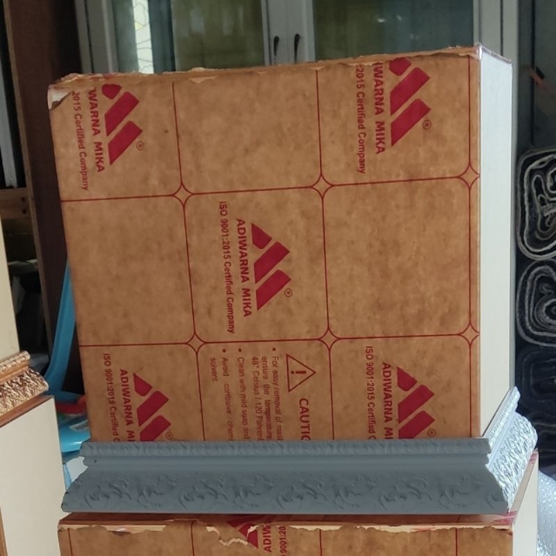 Box seserahan tipe 518 putih dengan tutup akrilik uk. 30x40 tinggi 29cm tebal 3mm