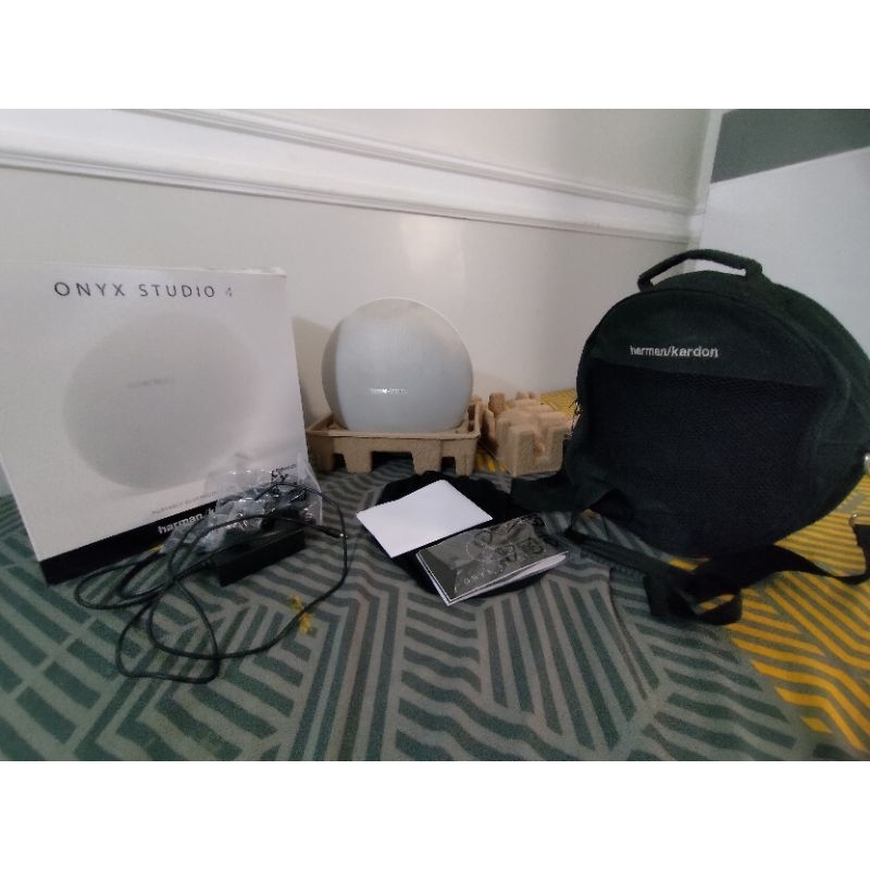 HK onyx studio 4