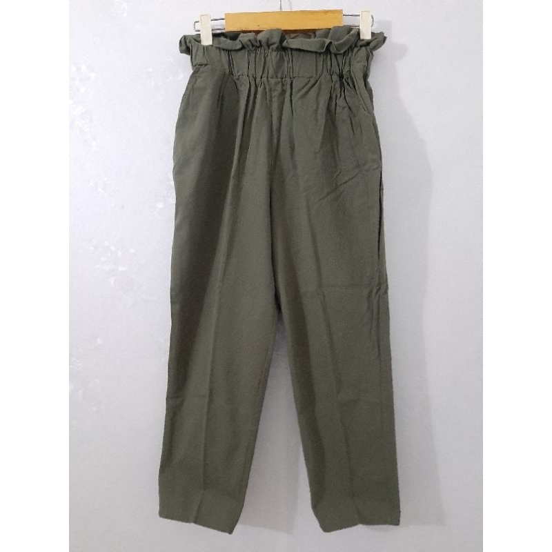 preloved celana avenue
