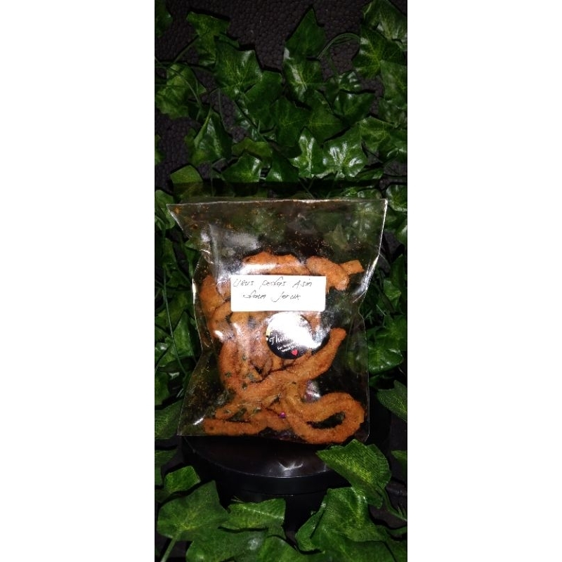 

Usus pedas asin daun jeruk