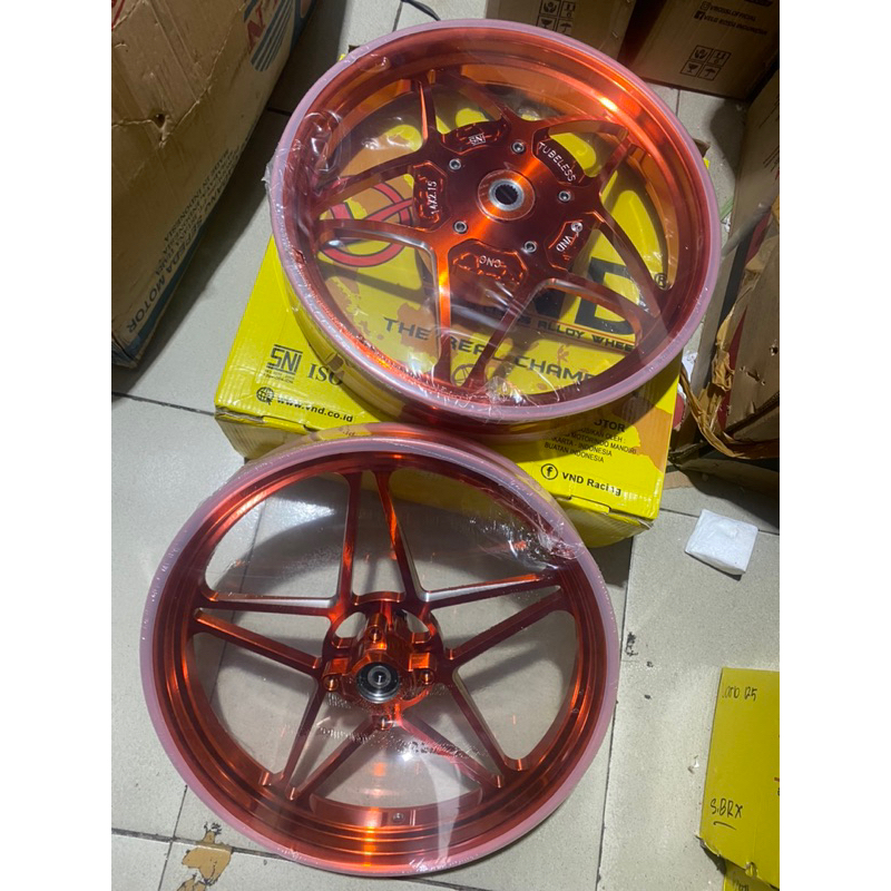 velg velk velek VND premium Vspeed V speed bintang VARIO125 VARIO150 vario 125 150 160 cbs model x1r  KS warna hitam merah ungu polish crome krom purple black red ring14 185 215 beat vario110 scoopy genio  mio sporty smile xeon mio m3 mioZ fino125 fino