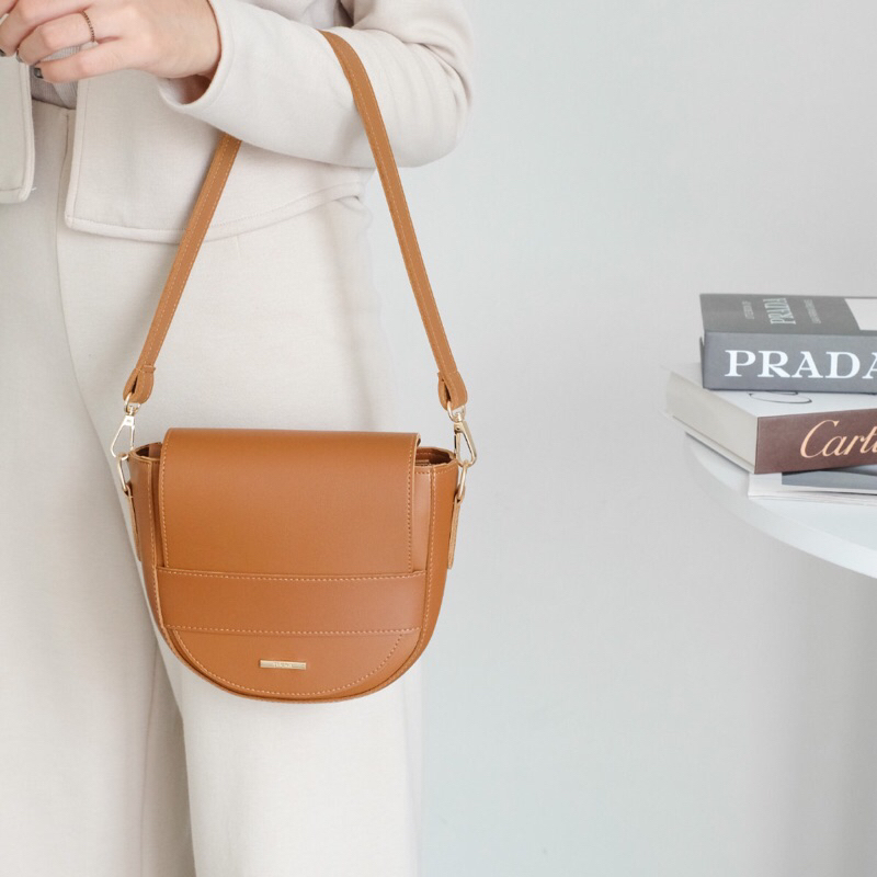 Tas Wanita Sling Bag Flicka W 86