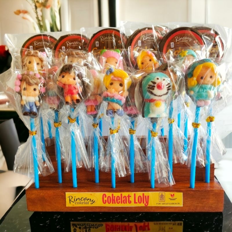 

Coklat loly karakter lucu