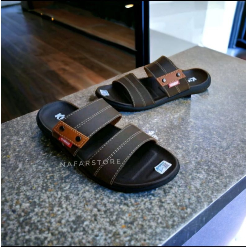 Sandal Slop Pria Kickers Elegan / Sandal Kulit Pria Casual (Slop polos)
