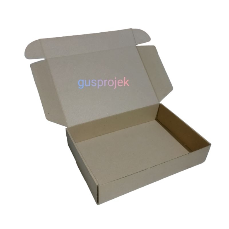 

Box Hampers / Box Kado ulang tahun cewek / Karton / Mailer Box Diecut Ukuran 25x17x5cm