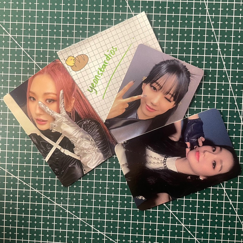 OFFICIAL SECRET NUMBER PHOTOCARD DOOMCHITA / POLAROID PHOTOCARD OFFICIAL SECRET NUMBER / Lea Dita Ji