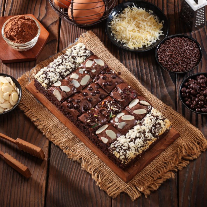 

BELI 1 GRATIS 1 FUDGY BROWNIES PREMIUM SUPER NYOKLAT 20X10CM