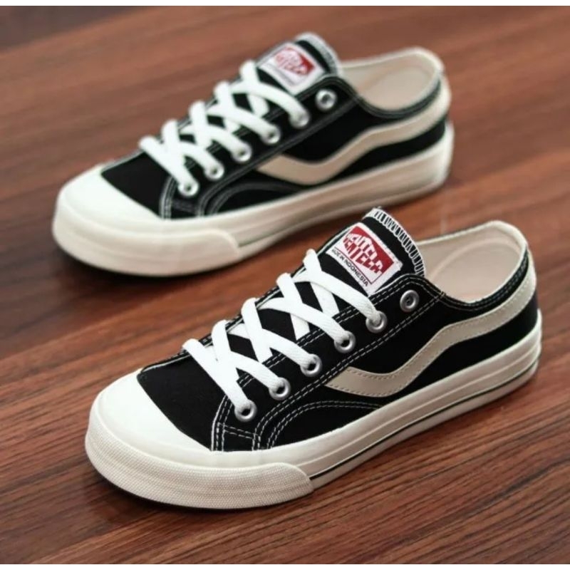 Promo Sepatu VENTELA OLDSCOOL X Peanuts Old School Sneakers Terbaru BISA COD