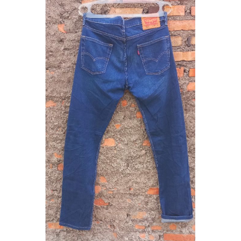 LEVIS513