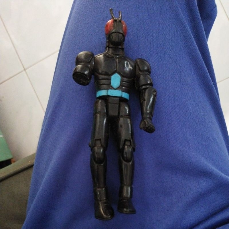 figure ksatria baja hitam