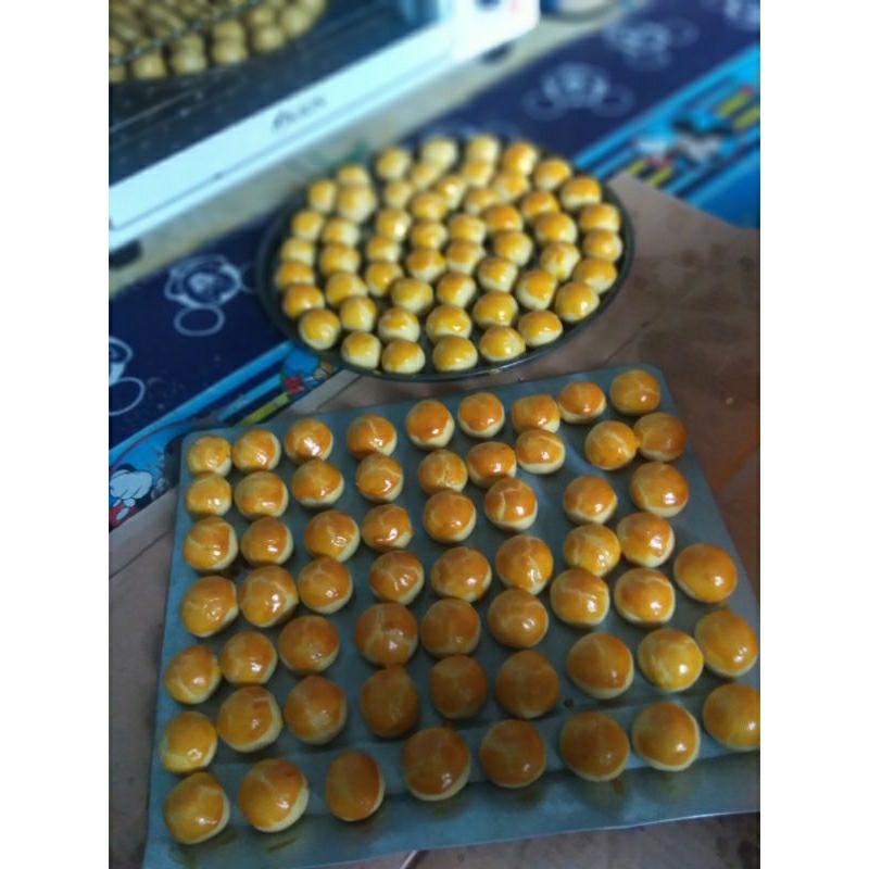 

kue kering kue nastar.kue lebaran(300 gram dalam stoples)