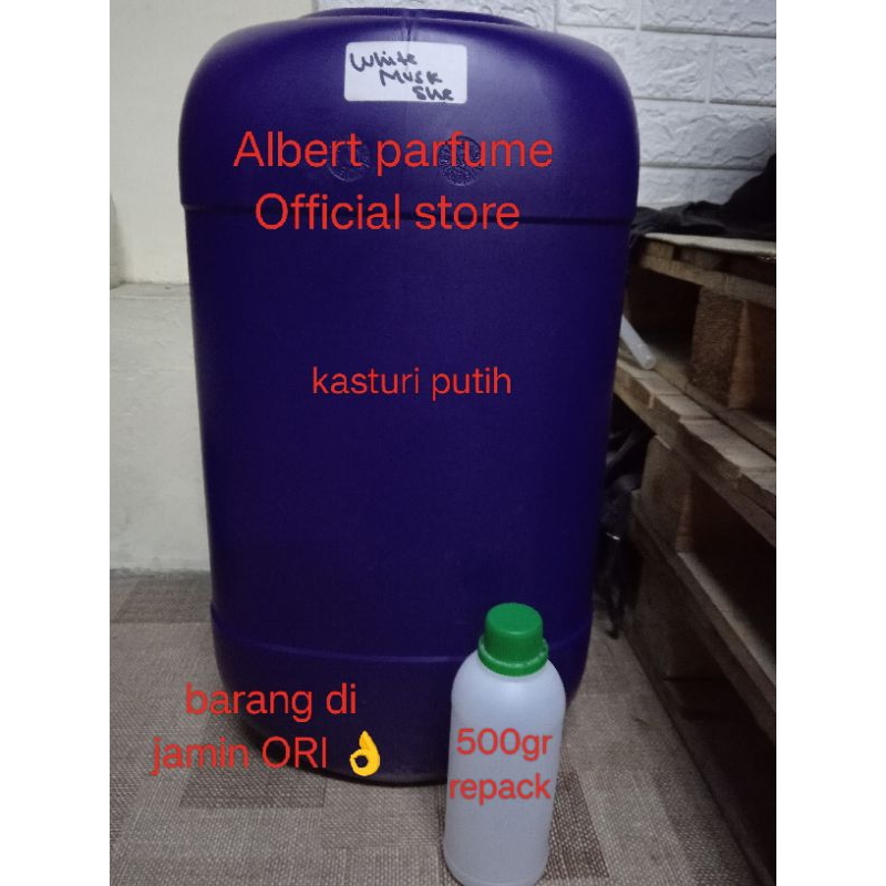 

KASTURI PUTIH JERUK PRODUK DISAROMAS murni 500 ml REPACK ( se arah ORANCLE iber)