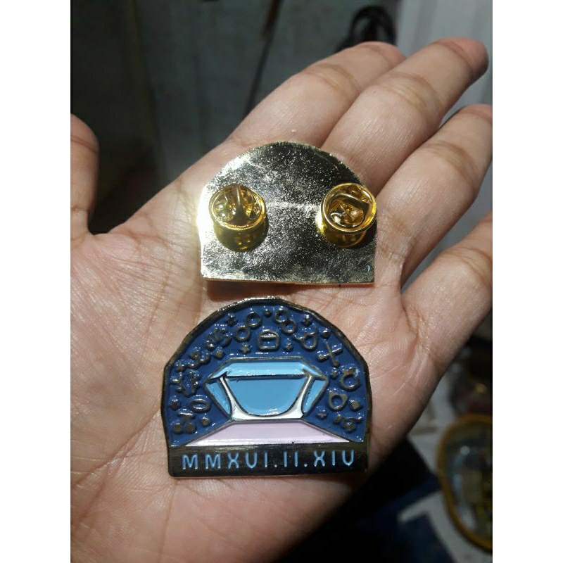 pin enamel plathing custom 7/8 cm
