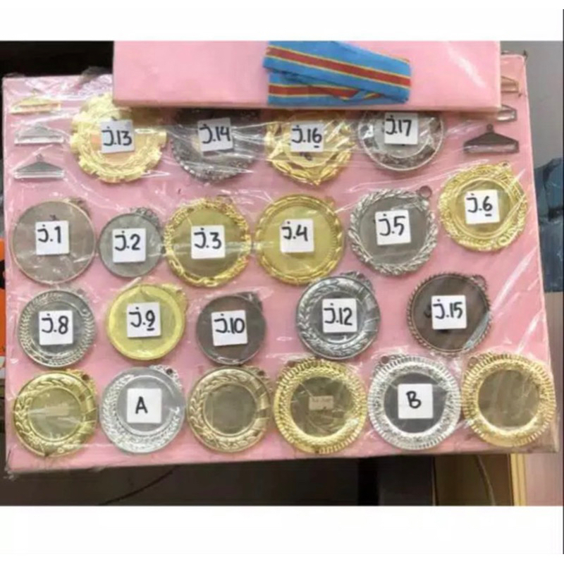 Medali Mendali Logam Besi Emas Perak Perunggu Satuan