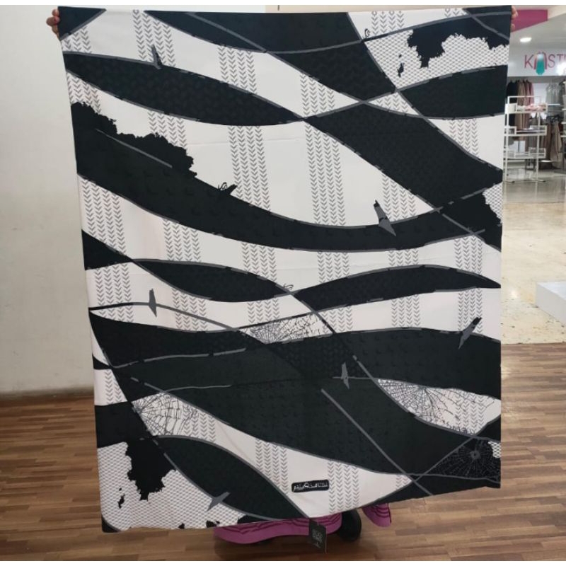 RABBANI SARUNG HITAM-PUTIH