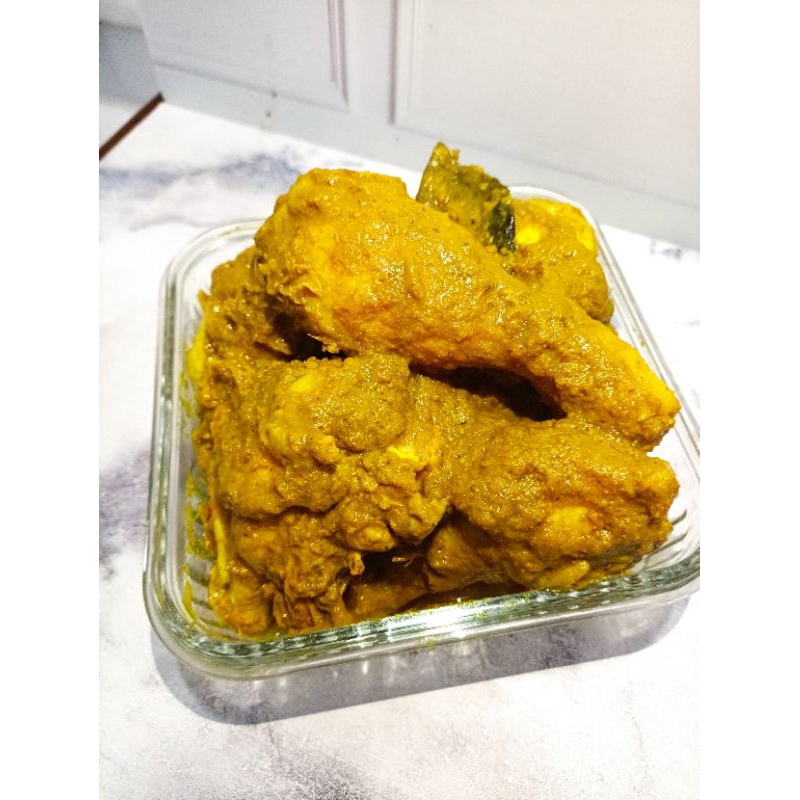 

Ayam Ungkep bumbu Kuning / Ayam Ungkep / Ayam goreng / Ayam siap goreng / ayam bumbu kuning / Ayam ungkep