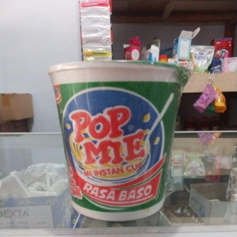 

POP Mie Gelas... Tersedia hanya 2 Rasa