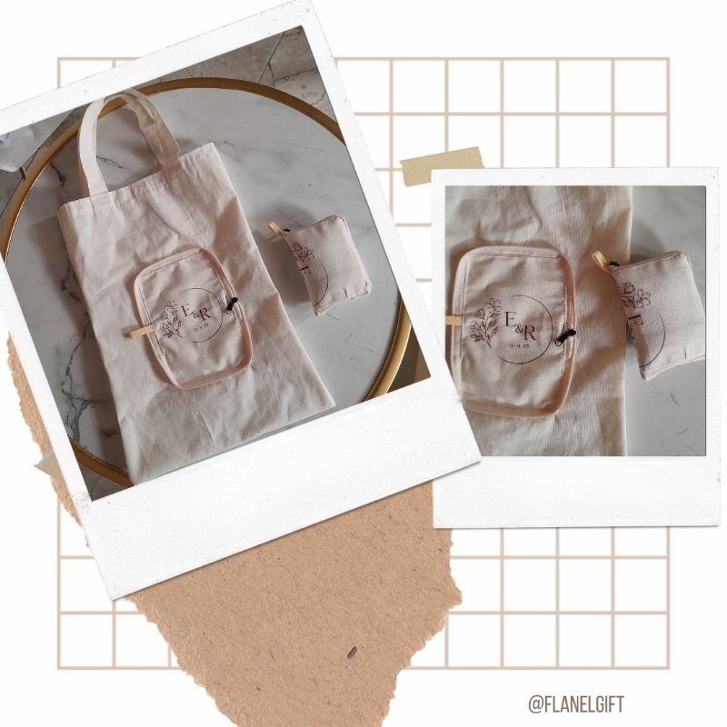 

Souvenir pernikahan tas lipat blacu sablon