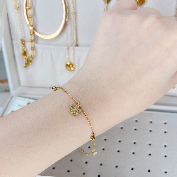 Rota Gold Leaf Bracelet