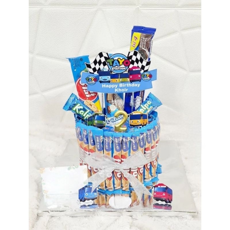 Snack tower dua tingkat edisi warna biru, slai olai fullo oreo custom free topper ucapan happy birthday