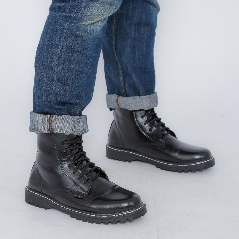 Sepatu Kulit Pria Formal Barnard Boots Tinggi 8 Hole Low Boots Hitam