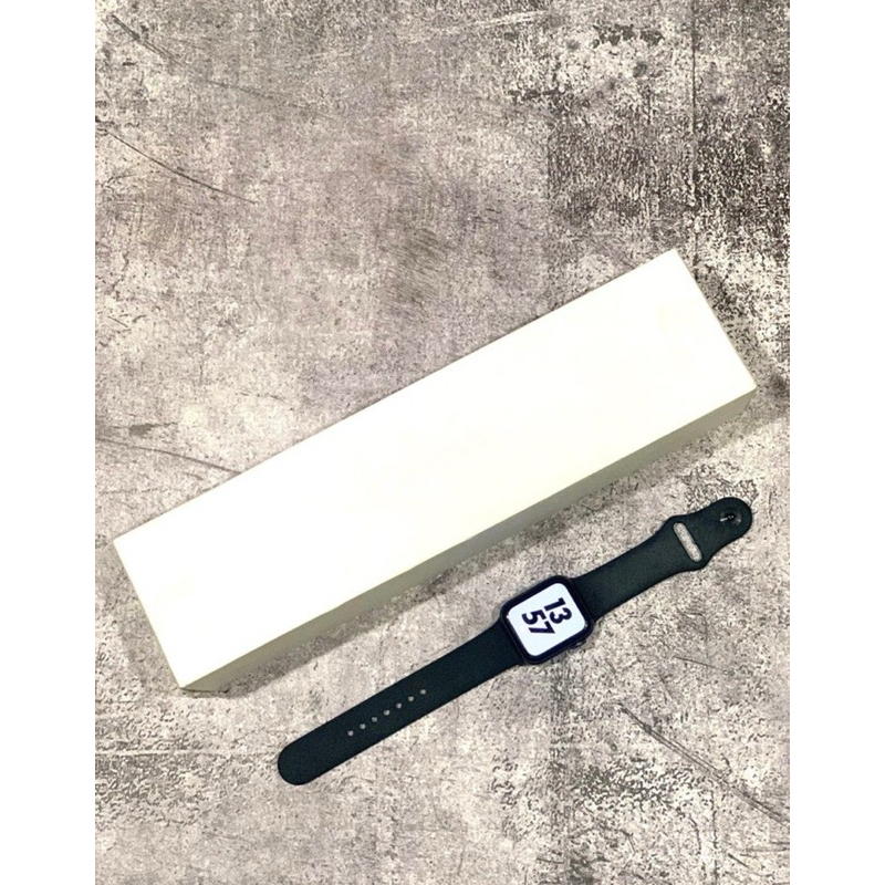 Apple Watch Series 5 40mm Space Grey Ex Ibox