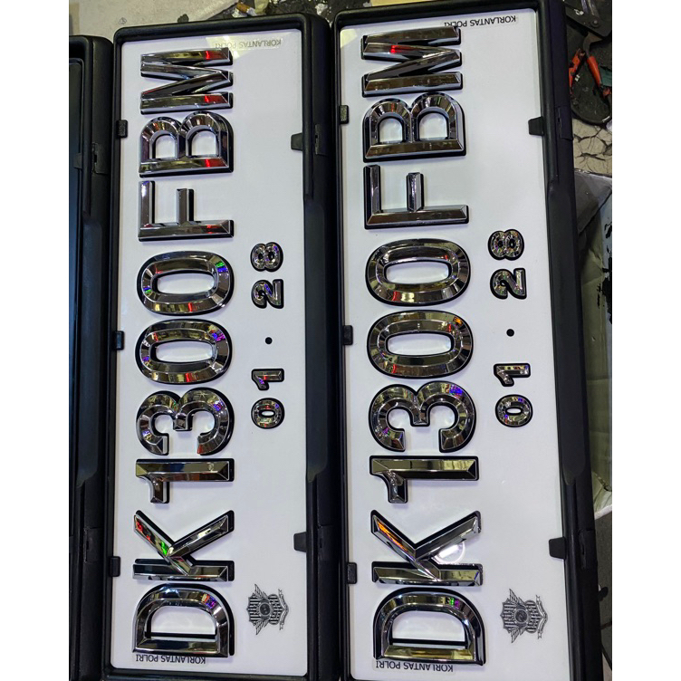 Laris Plat nomor huruf timbul mobil / plat nomor chrome timbul segilima Terbatas