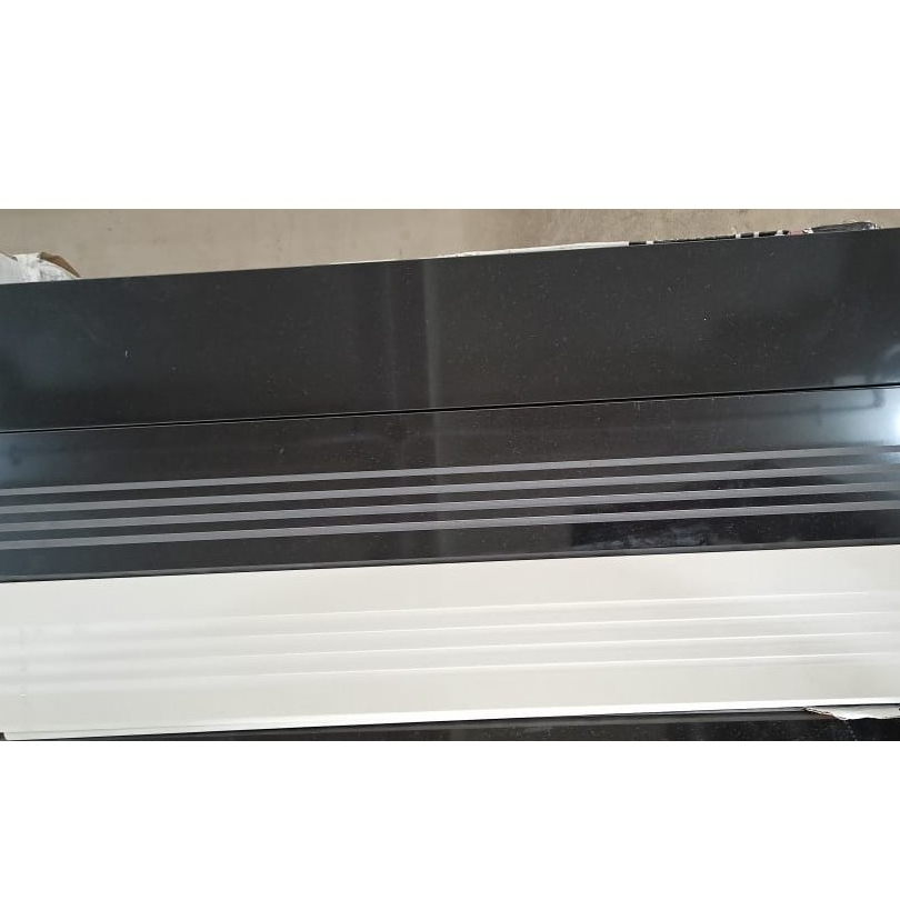 List Plint Hitam 10x60