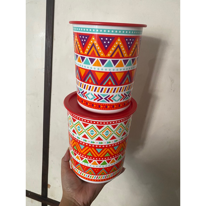 Zigzag Canister Tupperware Zig Zag ( Zig-Zag ) Canister