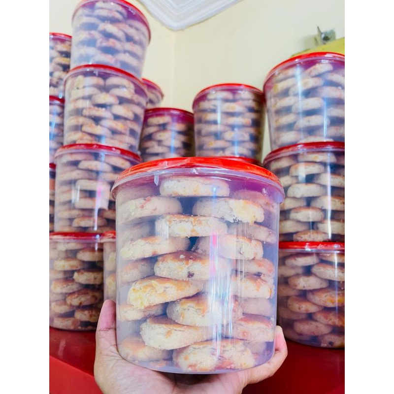 

Kue kacang, Monde susu, Putri salju, Sagu keju, Nastar, choco chips, hampers lebaran (khusus instan dan sameday)
