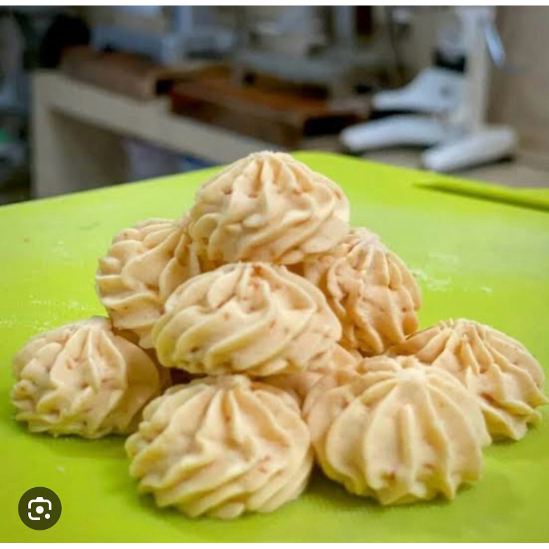 

Kue Sagu Keju Toples tabung 600ml