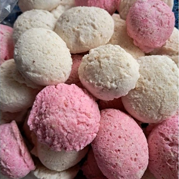 

bolu emprit merah putih 500gr bolu emprit jadul khas Magelang