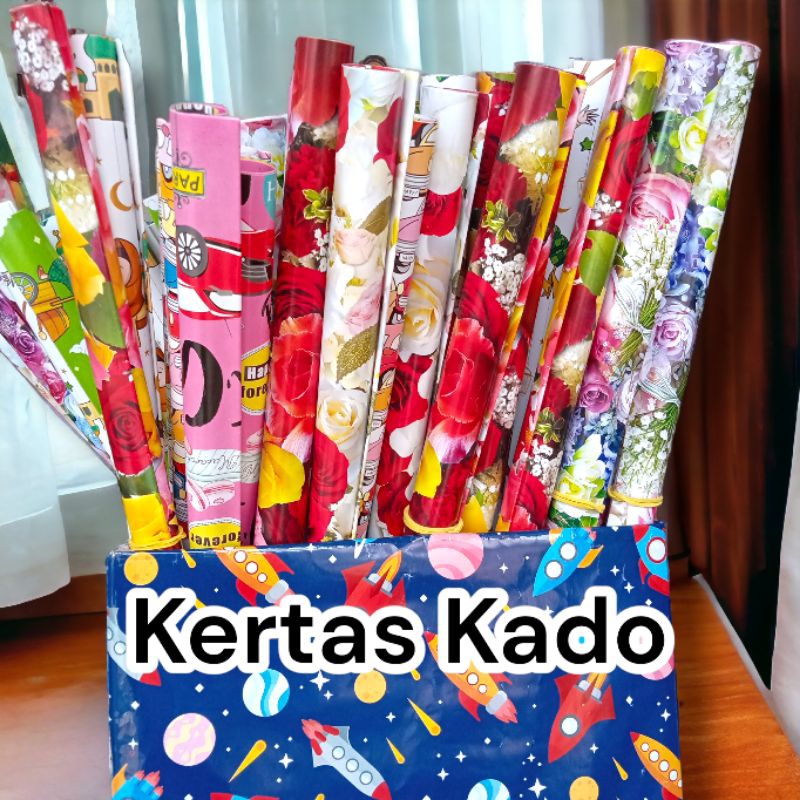 

KERTAS KADO MOTIF BUNGKUS HADIAH